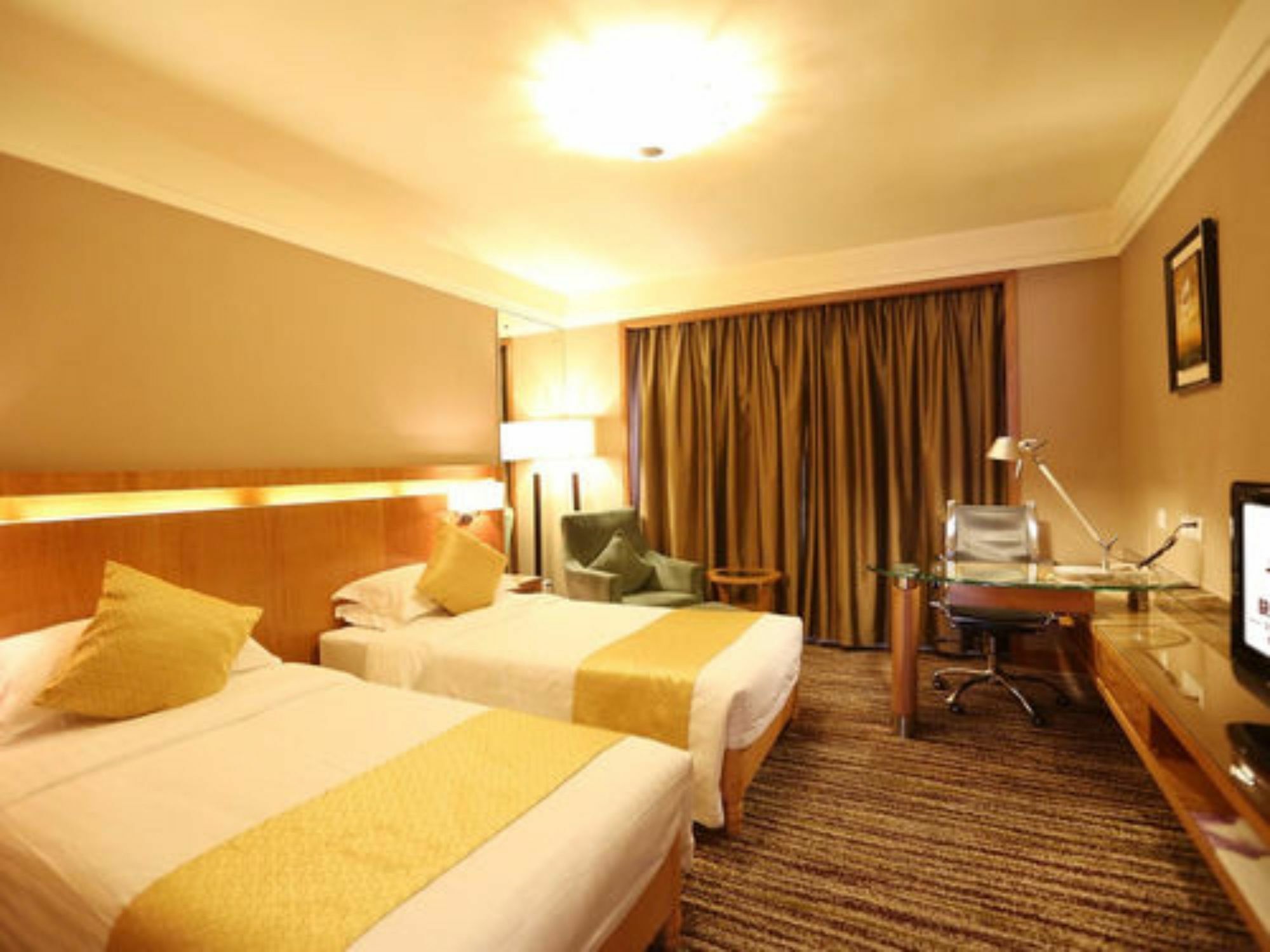 Qingdao KuaiTong International Hotel Luaran gambar